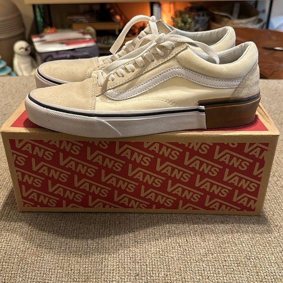 Gum Block Cream Vans Old Skools - Picture 3 of 8